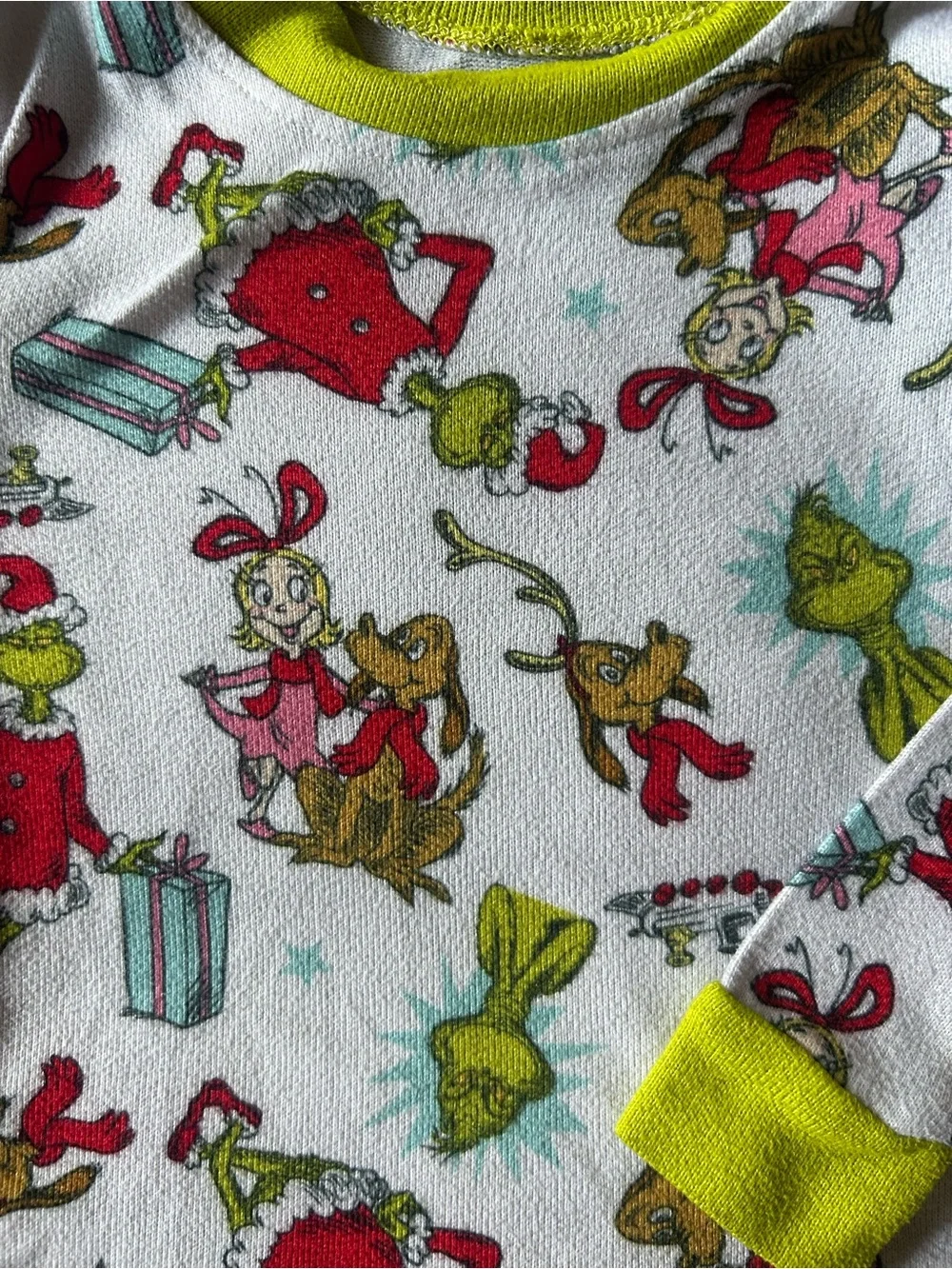 Dr. Seuss The Grinch 12M Christmas Pajama Set Cindy Lou Who Max Holida